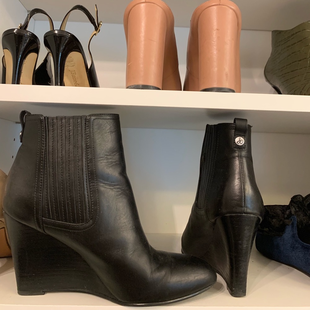 Sam Edelman black leather wedges